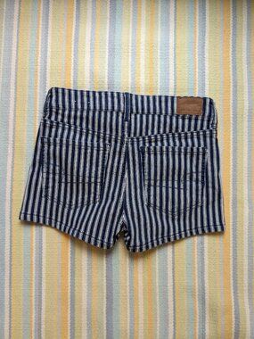 ⭐ American Eagle Hi-Rise blue/white striped jean denim shortie shorts size 4